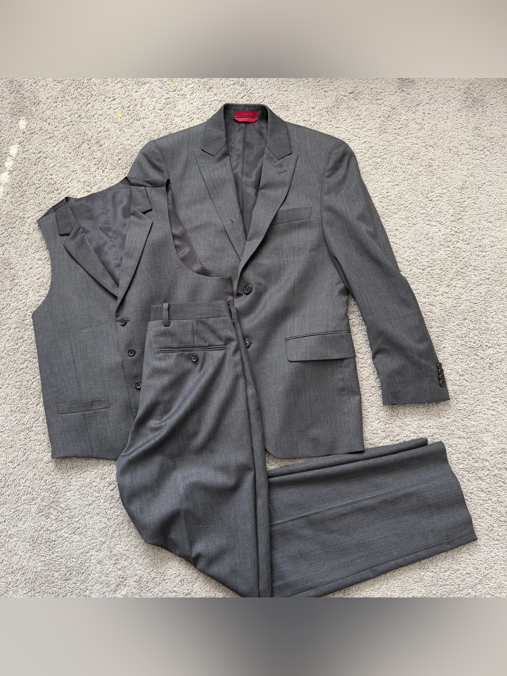 Alfani Mens 3 Piece Suit 100% Wool Gray Jacket 36S Vest Pants 30x30